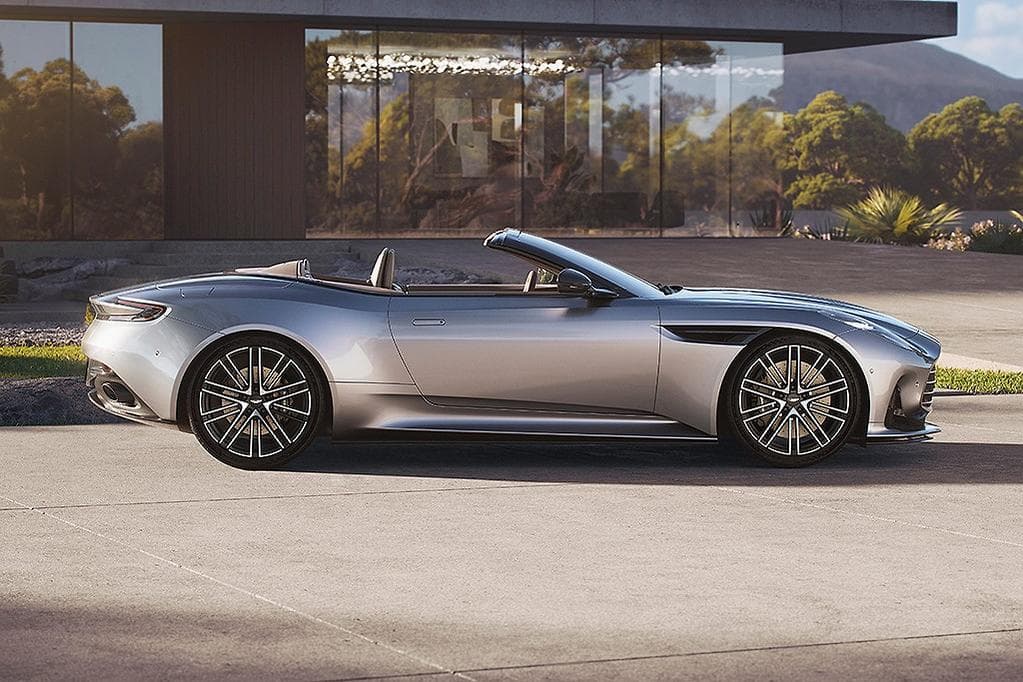 Aston Martin DB12 Volante - Image 1